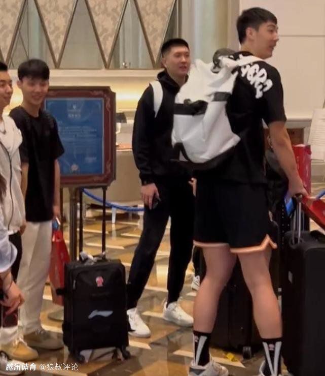 变态女王虐m男